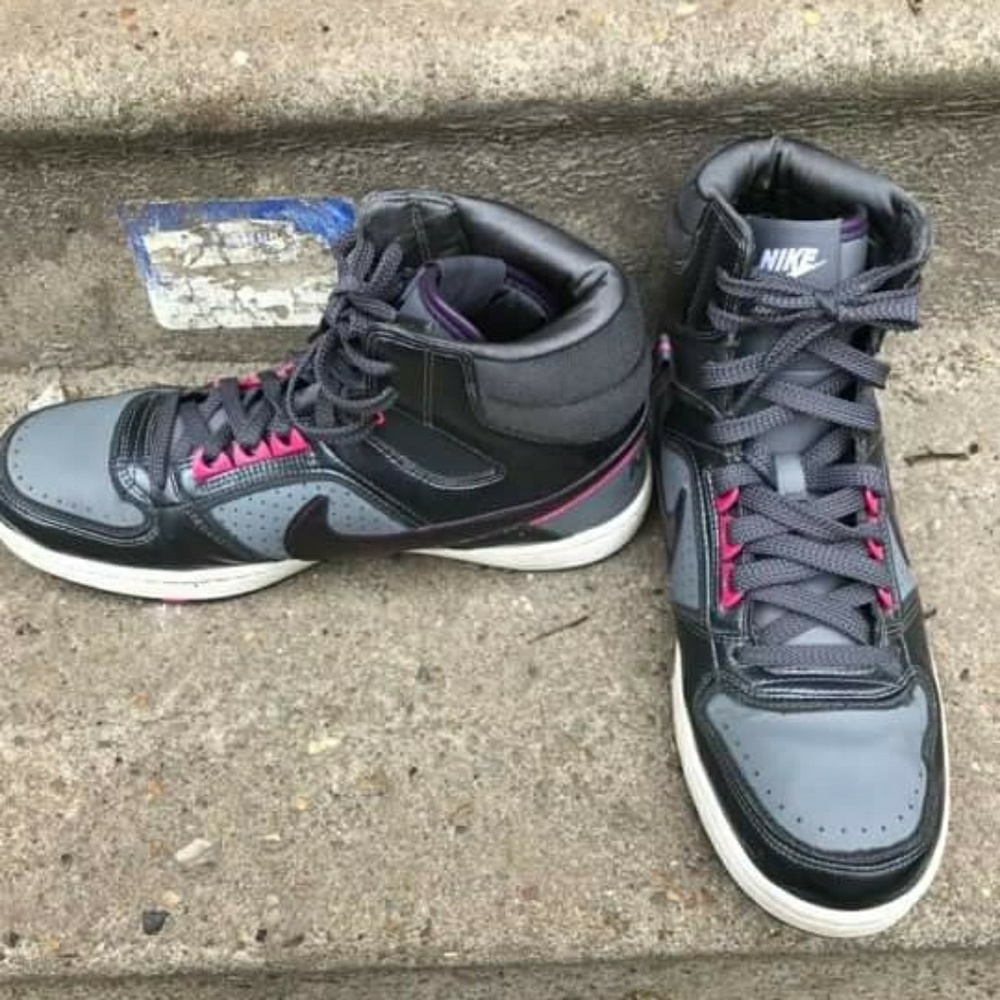 Men Nike Shoes